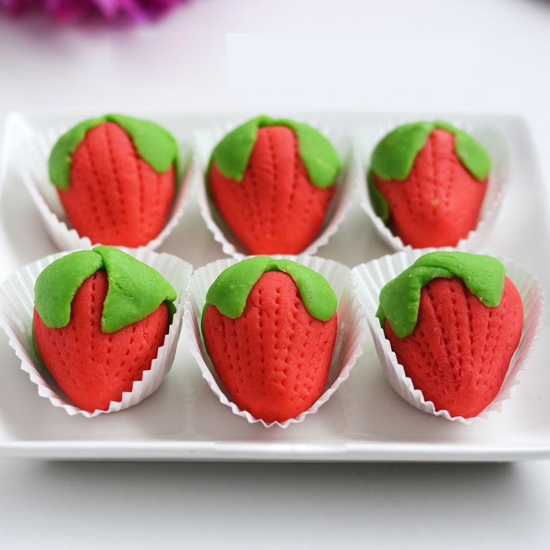 Cashew Strawberry